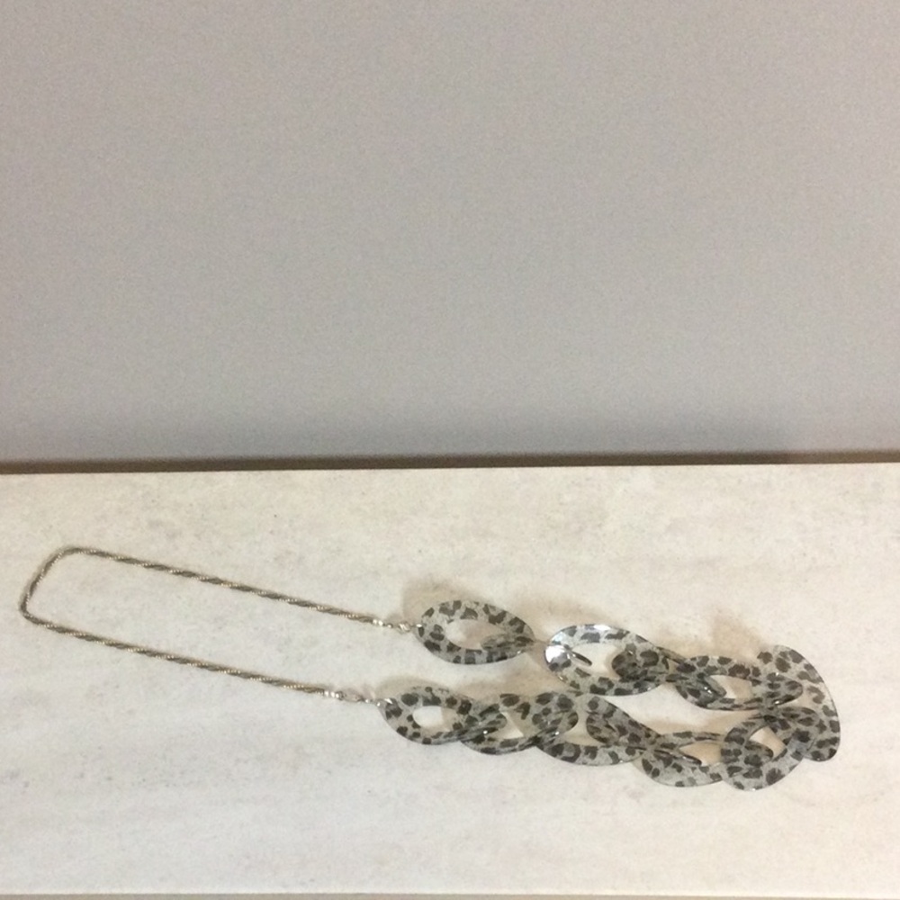 17” Leopard Print Resin Link Necklace - Gray & Black